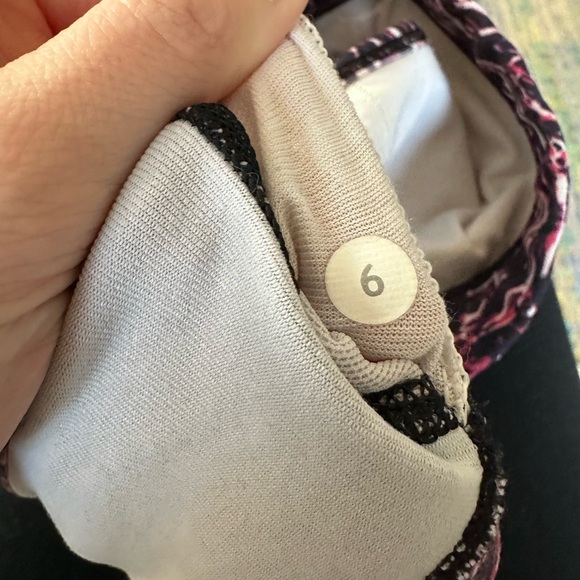 LULULEMON Multi Color Flow Y Bra IV Sz 6 - Picture 7 of 10